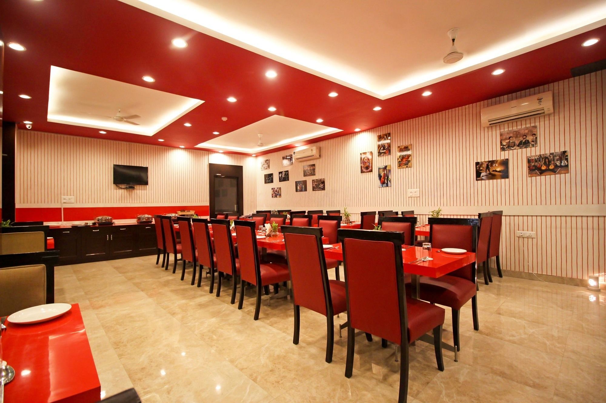 Oyo 9841 The Vivir 1 Hotel Noida Exterior photo